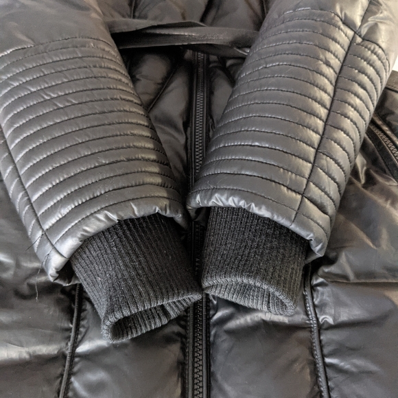 Coat - Picture 4 of 10